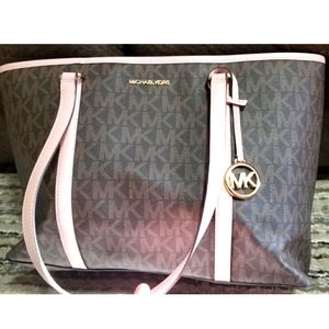 Michael Kors purse